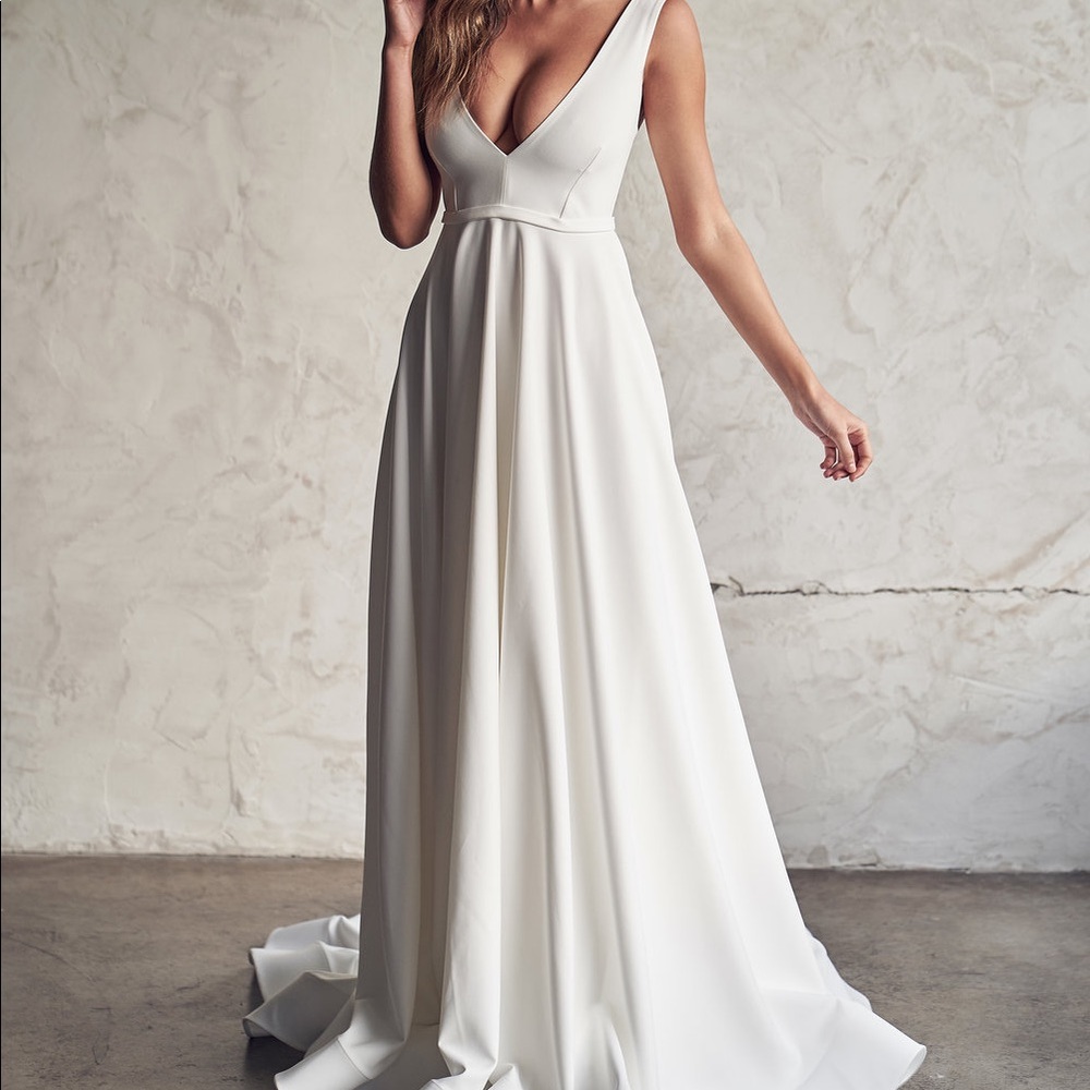 Anna Campbell Wedding Dress